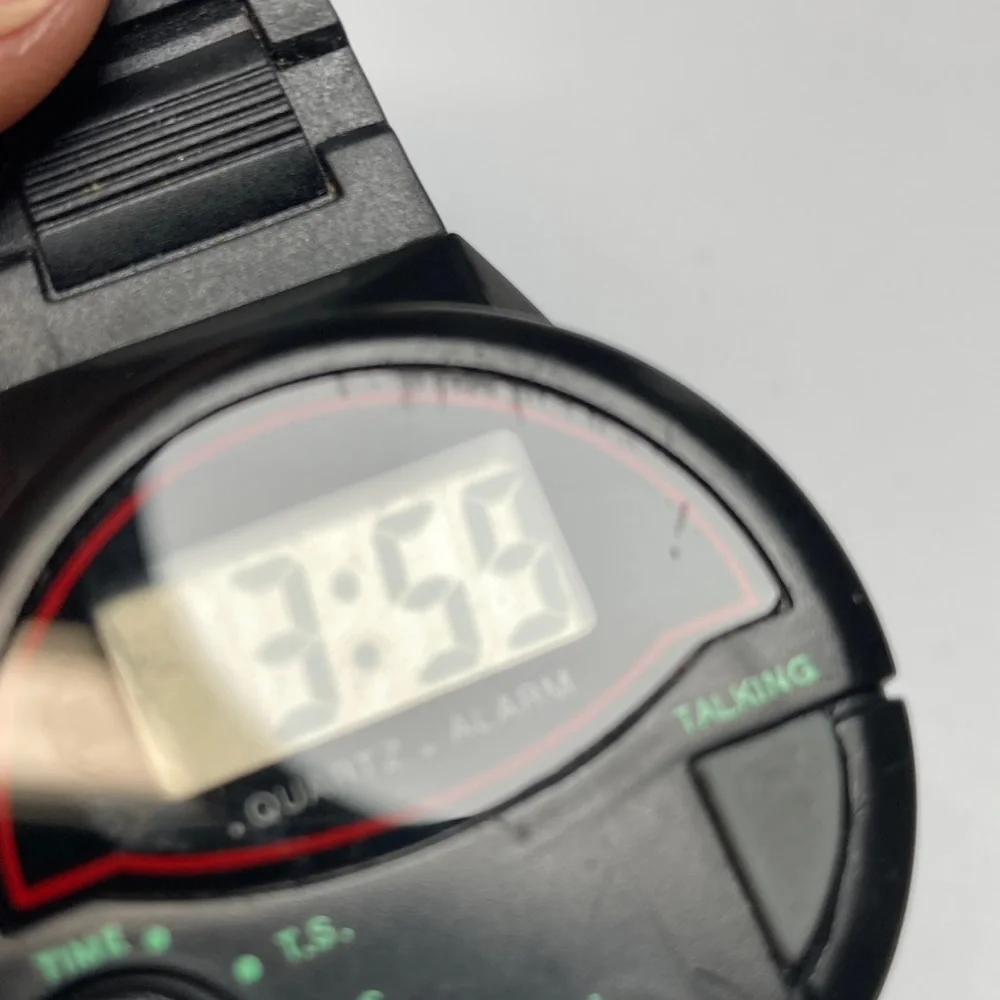 WF-976/21006 talking vintage watch, new battery, rubber strap, retro digital
